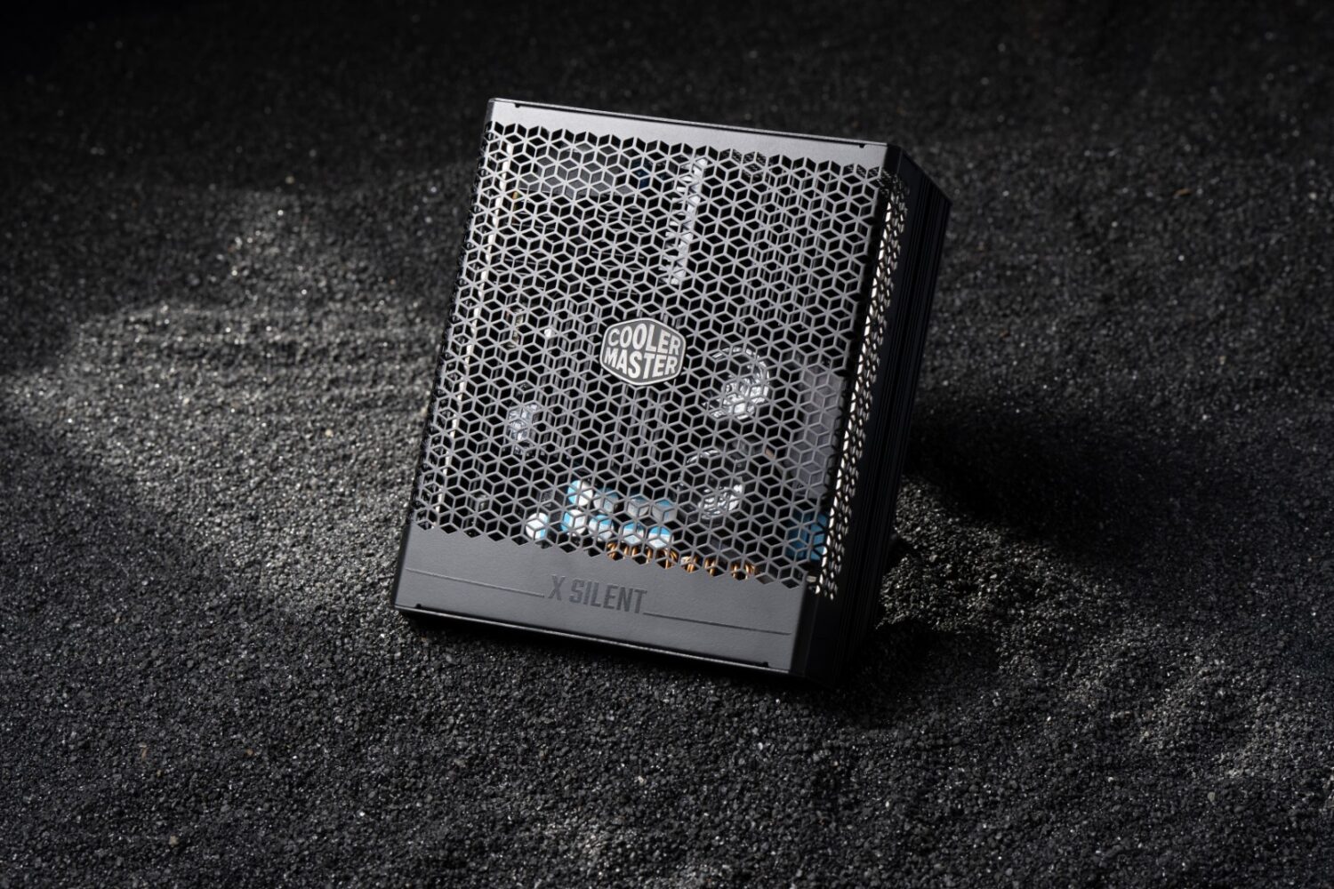 Silence is golden: cooler master unveils world’s first 850W fanless ...